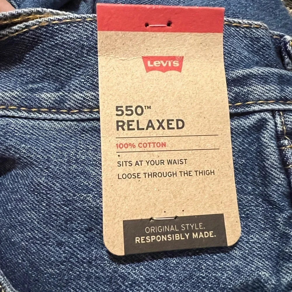 NWT Levi’s 550 Relaxed Fit Mens Jeans